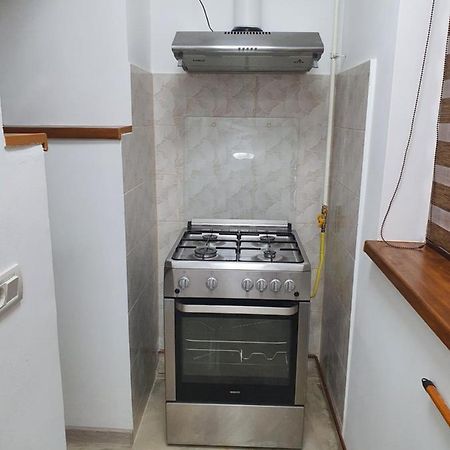 Kriss Apartment Luxury Тиргу-Жіу Екстер'єр фото